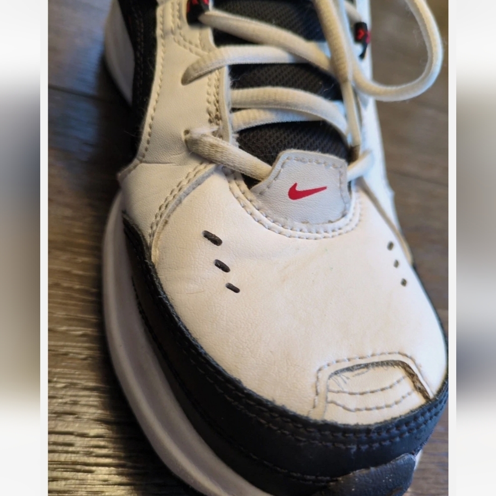 NIKE Air Monarch Mens Training Shoes Gently Used SZ 10.5 - Picture 5 of 11